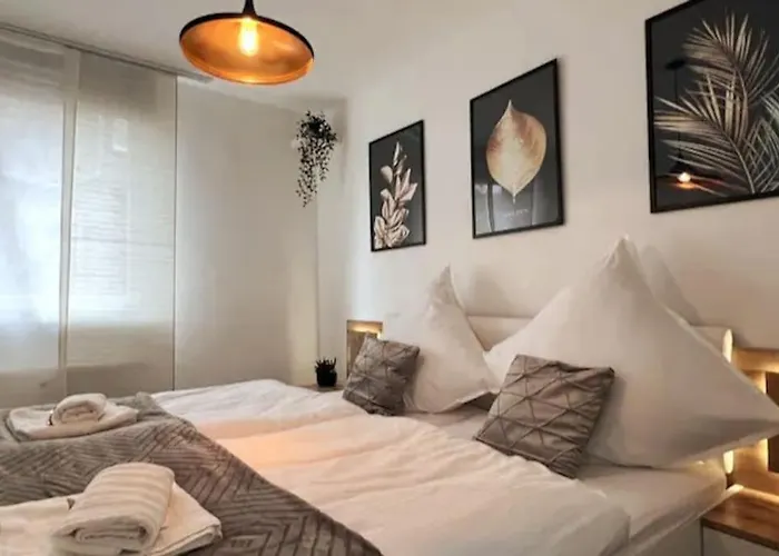 Ar Iii I 4 Pers I Modern I Schillerapartment